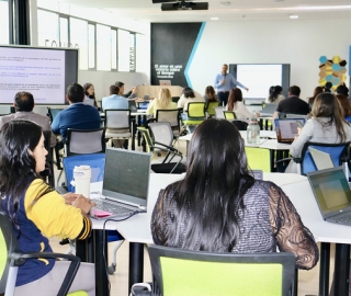 Curso de formación docente: Diseño de proyectos de innovación y su divulgación. Uso de herramientas IA para automatización de procesos Curso de formación docente: Diseño de proyectos de innovación y su divulgación. Uso de herramientas IA para automatización de procesos