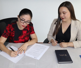 Firma de Convenio entre la Maestría en Auditoría UTPL y el Instituto de Auditores Internos de Ecuador (IAIE)