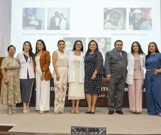 Ceremonia de imposición de mandiles a los estudiantes de 7mo ciclo de la carrera de Psicología Clínica