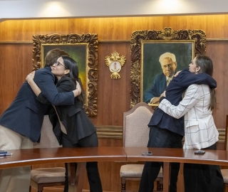 Posesión de nuevas autoridades institucional y académica