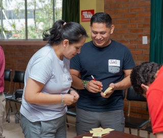 Renovando el amor: encuentro de parejas y matrimonios Renovando el amor: encuentro de parejas y matrimonios