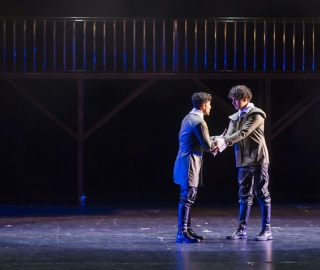 La Compañía de Teatro UTPL conmemoró sus 20 años de trayectoria artística con el estreno de la obra Otelo La Compañía de Teatro UTPL conmemoró sus 20 años de trayectoria artística con el estreno de la obra Otelo