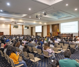 Simposio de Obesidad: Retos y Perspectivas en la Atención Integral