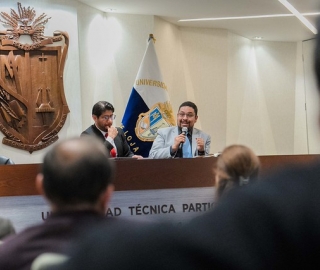 Lanzamiento del libro “Ángel Felicísimo Rojas: contexto, crítica y vanguardismo en la literatura ecuatoriana Lanzamiento del libro “Ángel Felicísimo Rojas: contexto, crítica y vanguardismo en la literatura ecuatoriana