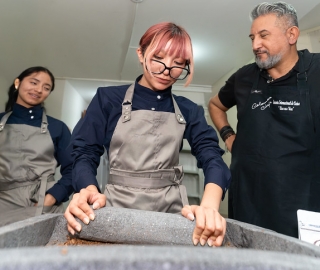 Aldea Global Gastronómica: Innovación en Equipos e Instalaciones de Restauración con el Mgtr. Fabián de Jesús Castañeda Orozco, de la Universidad ECCI – Colombia Aldea Global Gastronómica: Innovación en Equipos e Instalaciones de Restauración con el Mgtr. Fabián de Jesús Castañeda Orozco, de la Universidad ECCI – Colombia