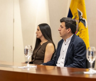 Imposición de mandiles | Carrera de Bioquímica y Farmacia