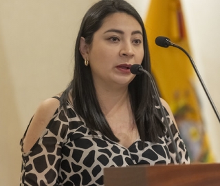 Estudiantes de Fisioterapia reciben sus mandiles Estudiantes de Fisioterapia reciben sus mandiles