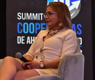 UTPL presente en el I Summit de Cooperativas de Ahorro y Crédito en Guayaquil UTPL presente en el I Summit de Cooperativas de Ahorro y Crédito en Guayaquil