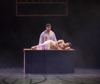 La Compañía de Teatro UTPL conmemoró sus 20 años de trayectoria artística con el estreno de la obra Otelo