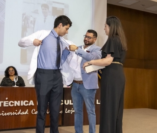 Ceremonia de Imposición de Mandiles – Medicina UTPL Ceremonia de Imposición de Mandiles – Medicina UTPL