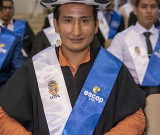 Décimo Quinta Promoción de Graduados ESCOP UTPL Décimo Quinta Promoción de Graduados ESCOP UTPL