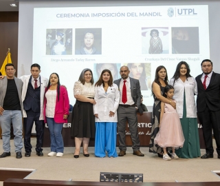 Ceremonia de imposición de mandiles a los estudiantes de 7mo ciclo de la carrera de Psicología Clínica