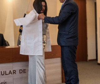 Imposición de mandiles a estudiantes de la carrera de Psicología Clínica Imposición de mandiles a estudiantes de la carrera de Psicología Clínica