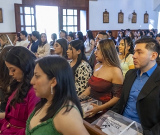 Imposición de mandiles | Carrera de Bioquímica y Farmacia