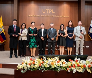 Homenaje al personal UTPL por sus años de servicio Homenaje al personal UTPL por sus años de servicio