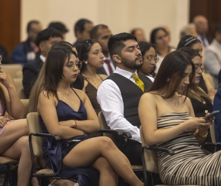 Ceremonia de imposición de mandiles a los estudiantes de 7mo ciclo de la carrera de Psicología Clínica