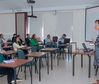 Seminario: Eutanasia, muerte digna y cuidados paliativos Seminario: Eutanasia, muerte digna y cuidados paliativos