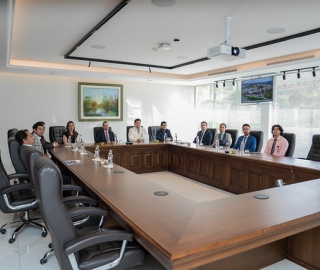 UTPL certificada Establecimiento 100% Libre de Humo UTPL certificada Establecimiento 100% Libre de Humo