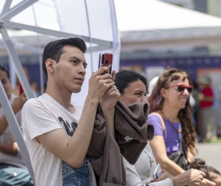 La UTPL participa en el Festival Internacional de Artes Vivas Loja con sus talentosos grupos de arte en la Plaza de la Cultura