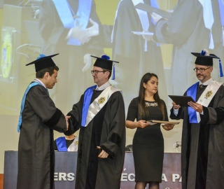 Acto Solemne de Inauguración del Año Académico 2019 - 2020 e Incorporación de nuevos doctores al Claustro UTPL Acto Solemne de Inauguración del Año Académico 2019 - 2020 e Incorporación de nuevos doctores al Claustro UTPL