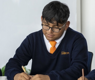 Talleres Académicos de Bioquímica y Farmacia y Geología Talleres Académicos de Bioquímica y Farmacia y Geología