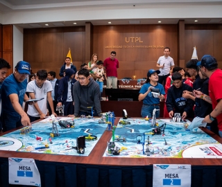 FIRST LEGO en el Innova Fest UTPL FIRST LEGO en el Innova Fest UTPL
