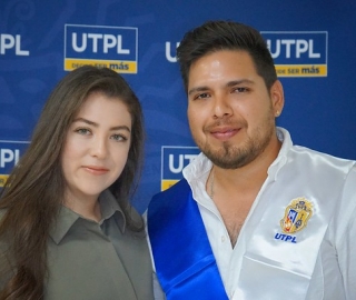 Nuevos profesionales de Galápagos recibieron su título Nuevos profesionales de Galápagos recibieron su título