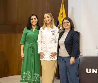 Imposición de mandiles a internos rotativos de la carrera de Nutrición y Dietética – Cohorte mayo 2025 / abril 2026