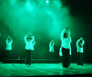 Carrera de Comunicación presentó la obra de teatro "Espejos" Carrera de Comunicación presentó la obra de teatro "Espejos"