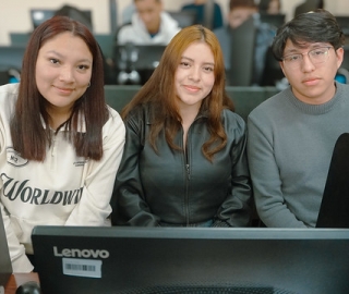 Aprendizaje colaborativo con apoyo de la IA para potenciar la enseñanza de contenidos en Inglés