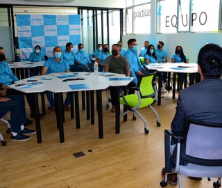 Proyecto de vinculación: Enseñanza de seguridad vial a conductores de vehículos Proyecto de vinculación: Enseñanza de seguridad vial a conductores de vehículos