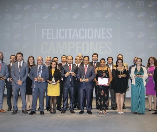 UTPL recibe dos premios en la V Entrega de premios Ei. UTPL recibe dos premios en la V Entrega de premios Ei.