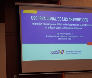 Diálogos Éticos "El uso irrazonable de los antibióticos: una mirada ética"