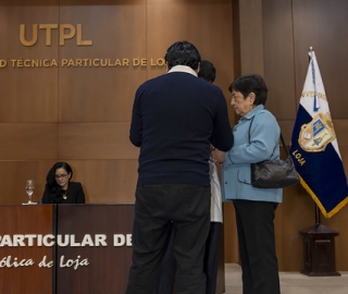 Imposición de Insignias – Carrera de Medicina