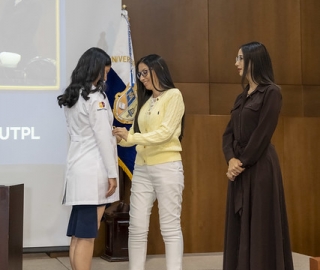 Imposición de mandiles a internos rotativos de la carrera de Nutrición y Dietética – Cohorte mayo 2025 / abril 2026