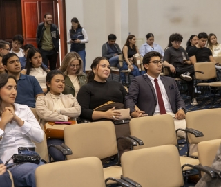 Café Científico UTPL | Innovación y Emprendimiento en el Derecho.
