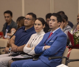 Imposición de mandiles a estudiantes de Fisioterapia