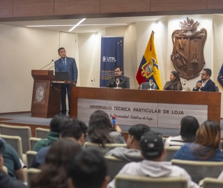 Presentación de la revista digital Política y Políticas, Volumen IV