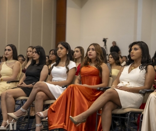 Imposición de mandiles a internos rotativos de la carrera de Nutrición y Dietética – Cohorte mayo 2025 / abril 2026