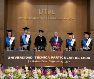 Misa y Sesión Solemne por 54 años UTPL Misa y Sesión Solemne por 54 años UTPL