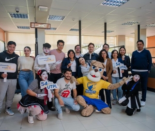 54 años UTPL
