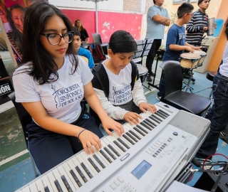 Primer encuentro de SINFIN UTPL y la Academia de música de Sol a Sol de Guayaquil