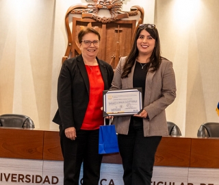 III Premiación de Trabajos de Titulación y de Integración Curricular III Premiación de Trabajos de Titulación y de Integración Curricular