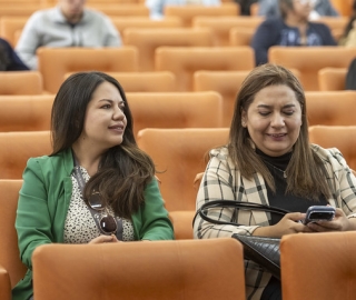 Conversatorio e inauguración de la exposición “Astrónomas” en UTPL Conversatorio e inauguración de la exposición “Astrónomas” en UTPL