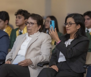 I Festival de Villancicos en inglés "Bells & Voices" I Festival de Villancicos en inglés "Bells & Voices"