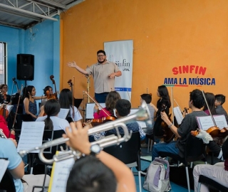 Primer encuentro de SINFIN UTPL y la Academia de música de Sol a Sol de Guayaquil