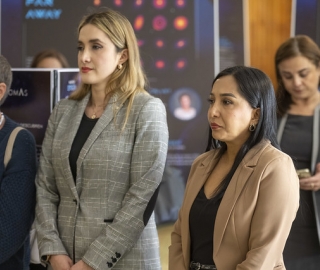 Conversatorio e inauguración de la exposición “Astrónomas” en UTPL