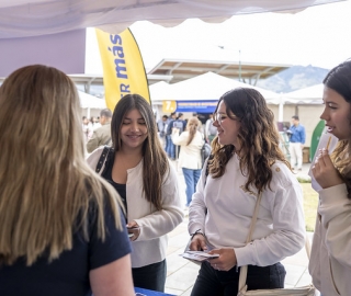 Feria Académica 2025 "Transforma tu Vida Universitaria"