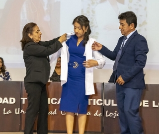 Ceremonia de Imposición de Mandiles – Medicina UTPL Ceremonia de Imposición de Mandiles – Medicina UTPL