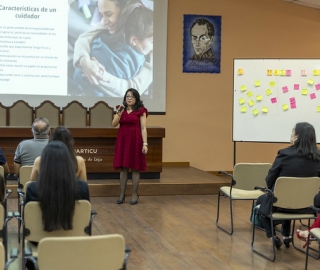 Taller "Cuidar con equilibrio: herramientas prácticas y emocionales para familiares y profesionales que cuidan a personas con discapacidad”